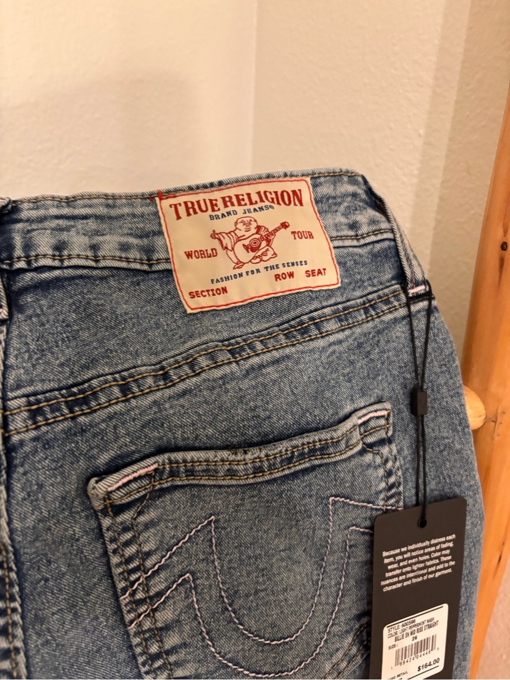 True Religion Billie Mid Rise Straight Jeans Size 26 NWT Pink Stitch Detail